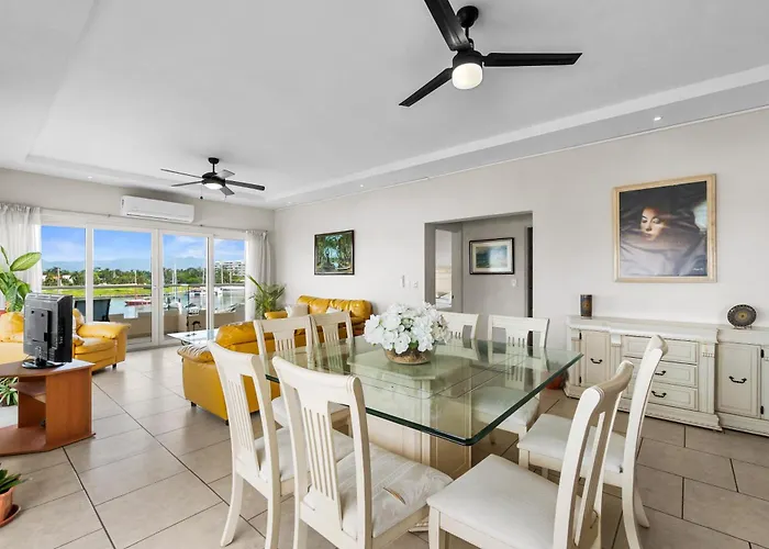 Marina Banderas Suites Boutique